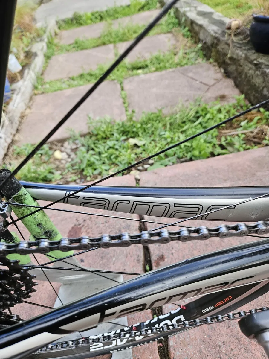 Specialized Tarmac Fact-IS 8rCarbon Fibre roadbike - Image 3
