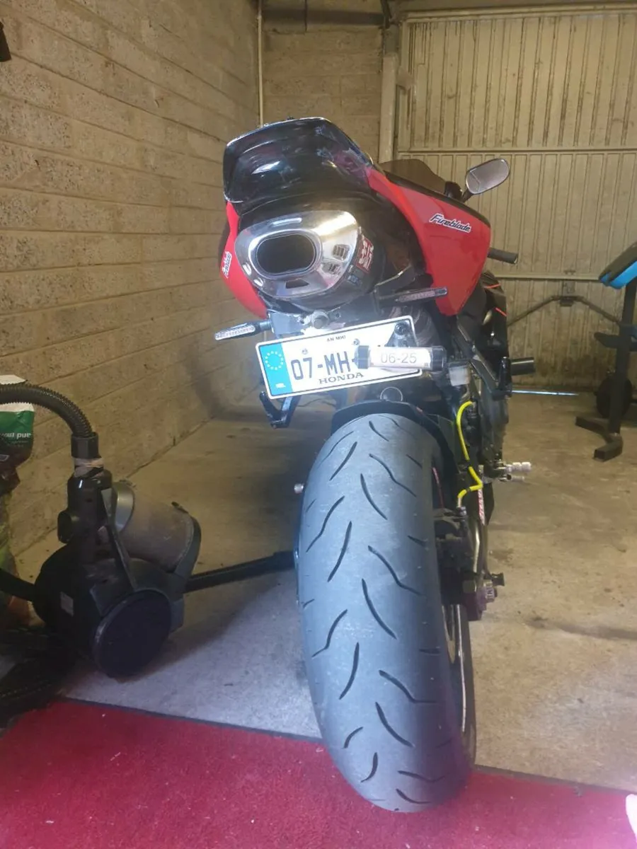 Cbr1000rr fireblade - Image 4