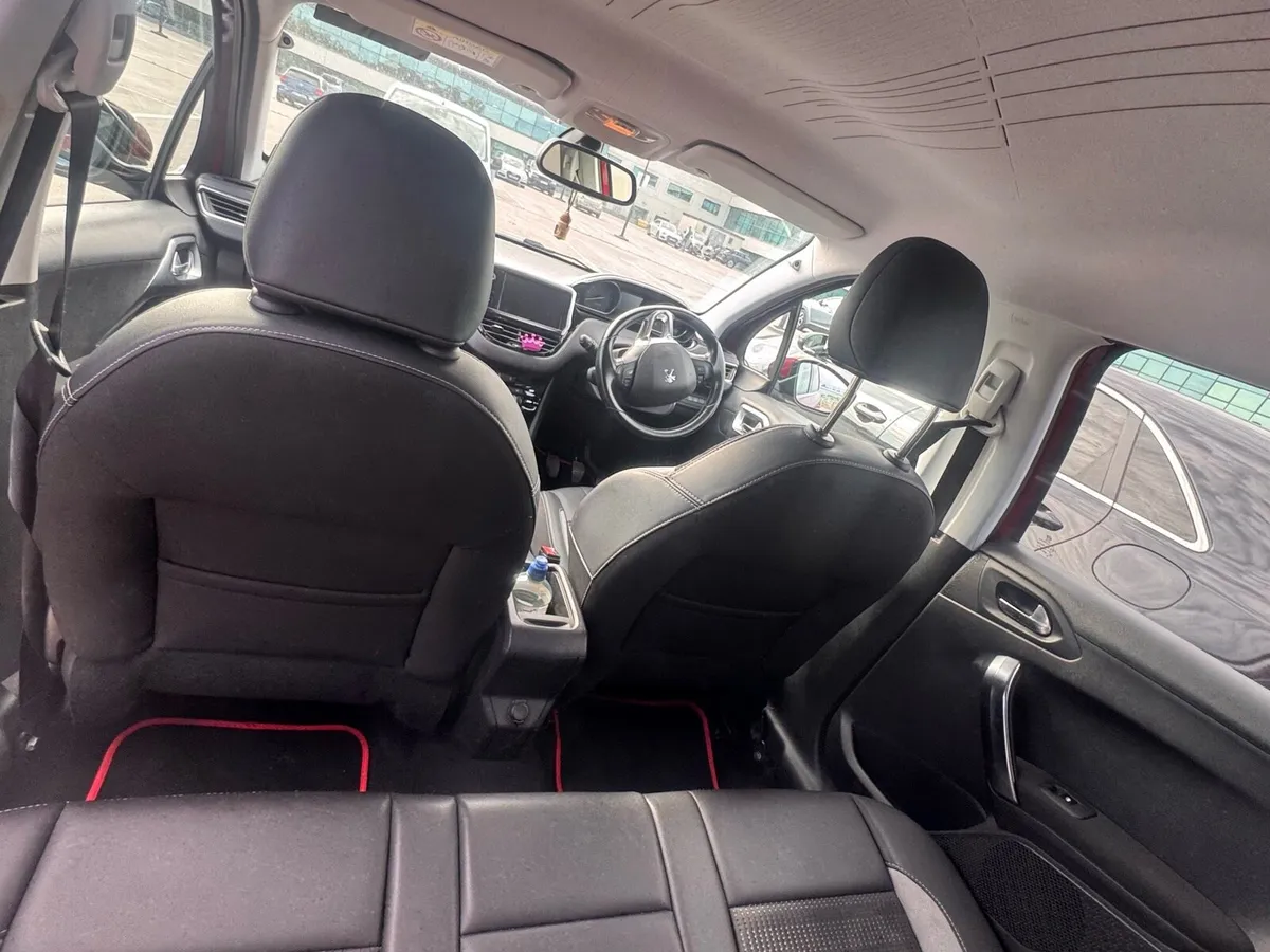 Peugeot 2008 - Image 4