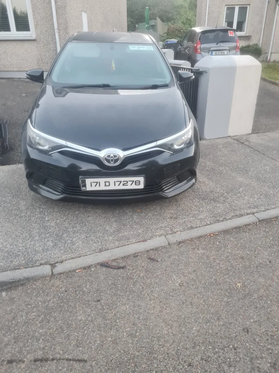 Toyota auris 2017 van - Image 1