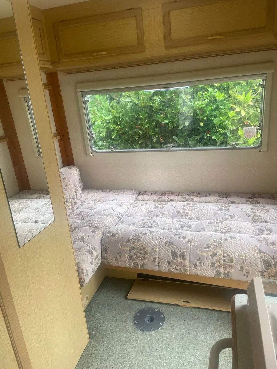 Caravan - Image 4