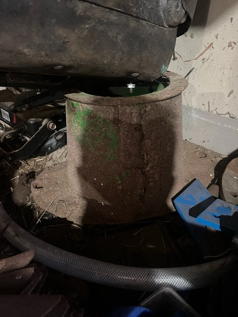 John Deere 1365 mower parts - Image 2