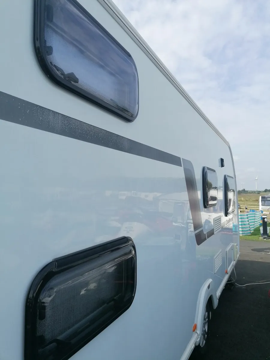 Caravan, 6 Berth - Image 3