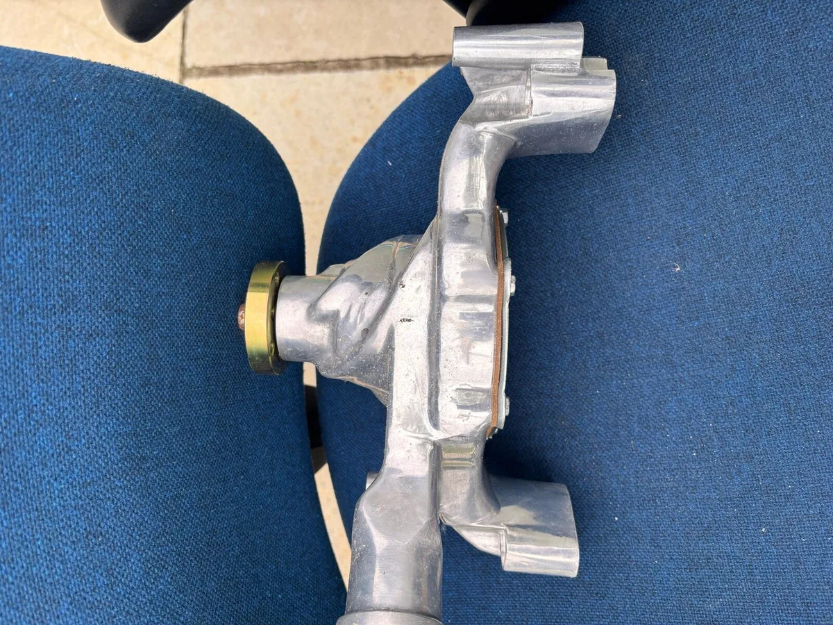 SBC Chevy V8 Weiand long water pump brand new - Image 2