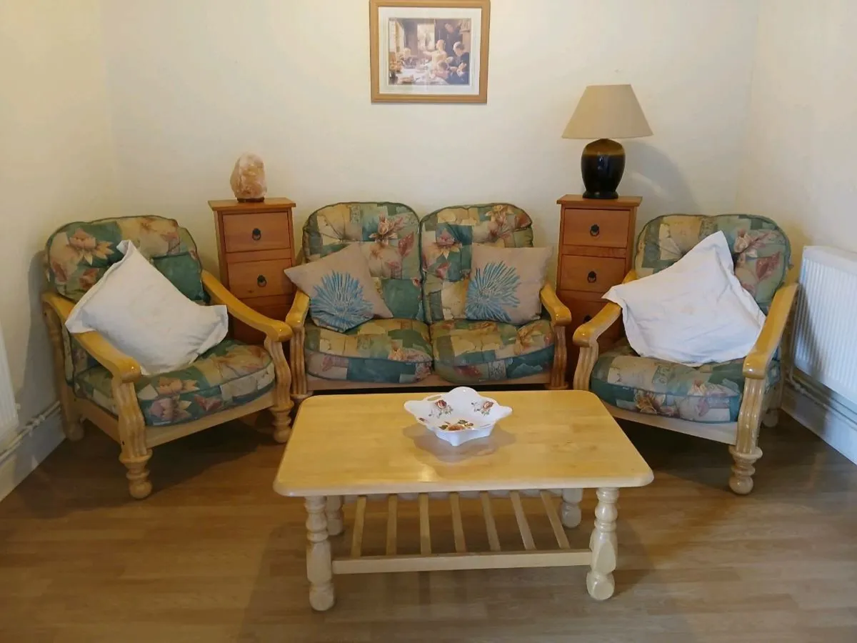 Sitting Room Furniture - Image 1