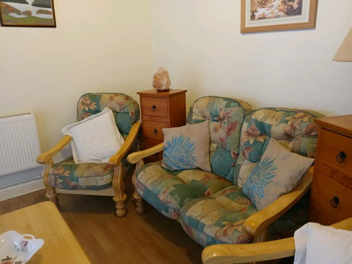 Sitting Room Furniture - Image 3