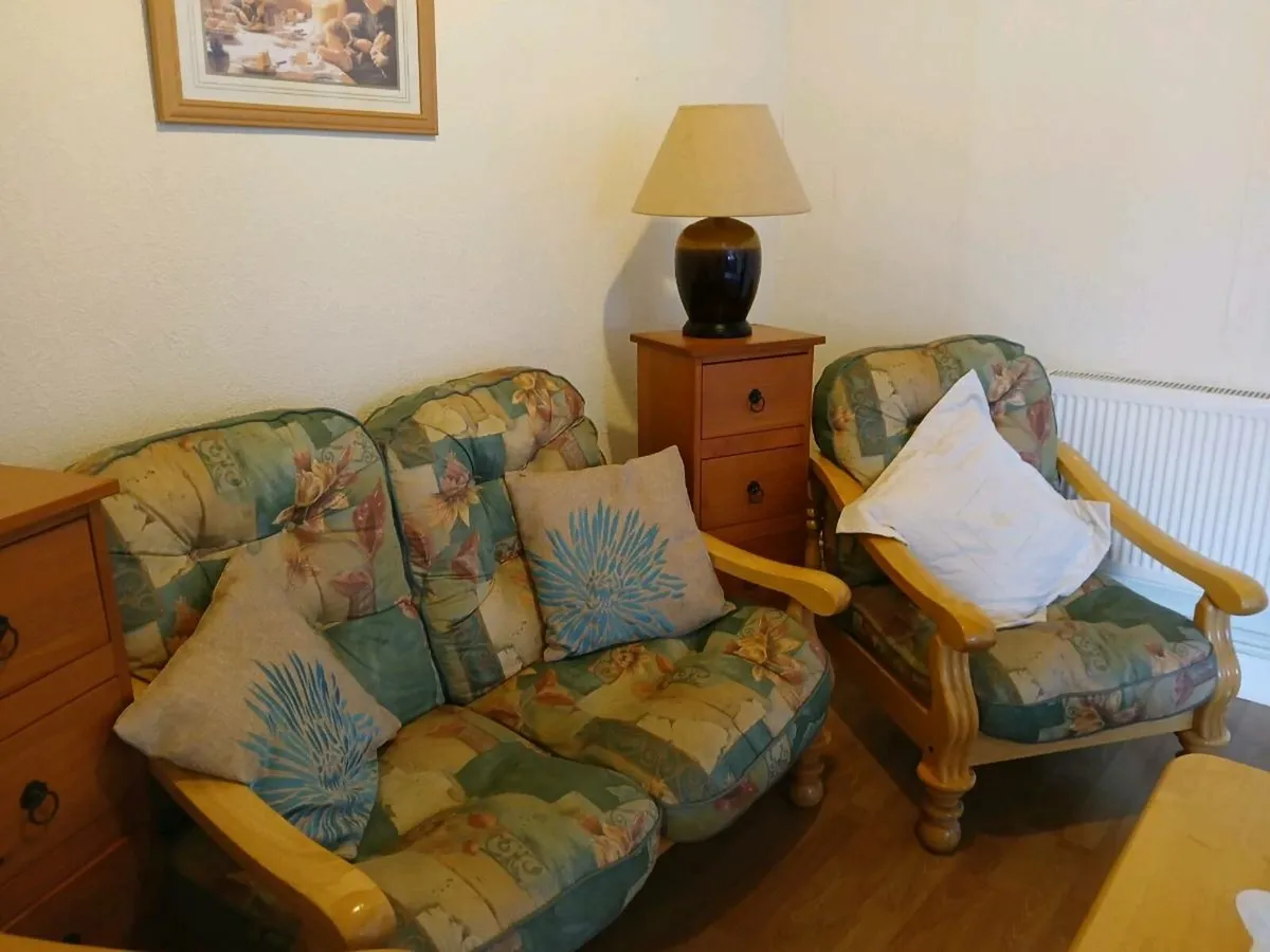 Sitting Room Furniture - Image 4