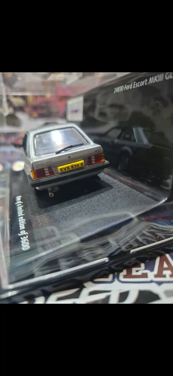 Vitesse 1:43 Ford Escort MKIII GL 24830 - Image 4