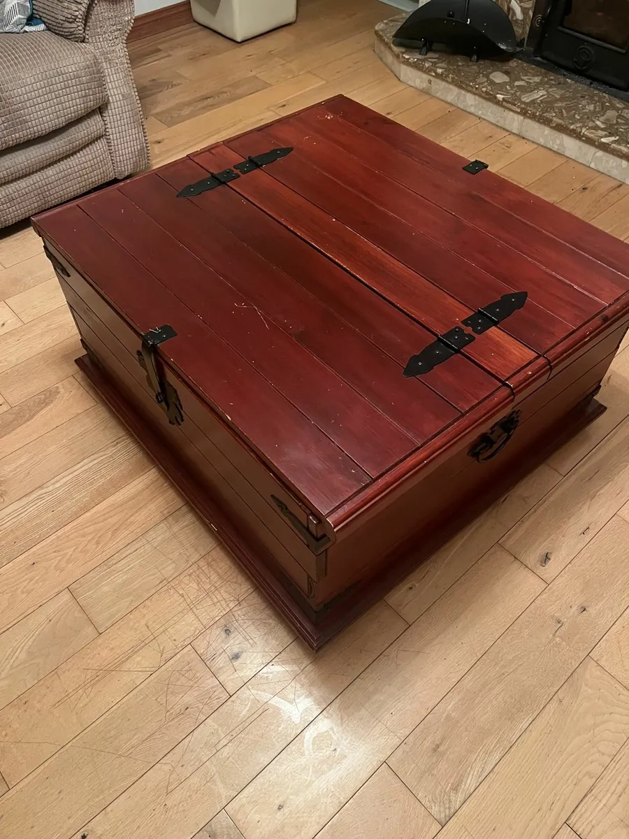 Various items - Image 1