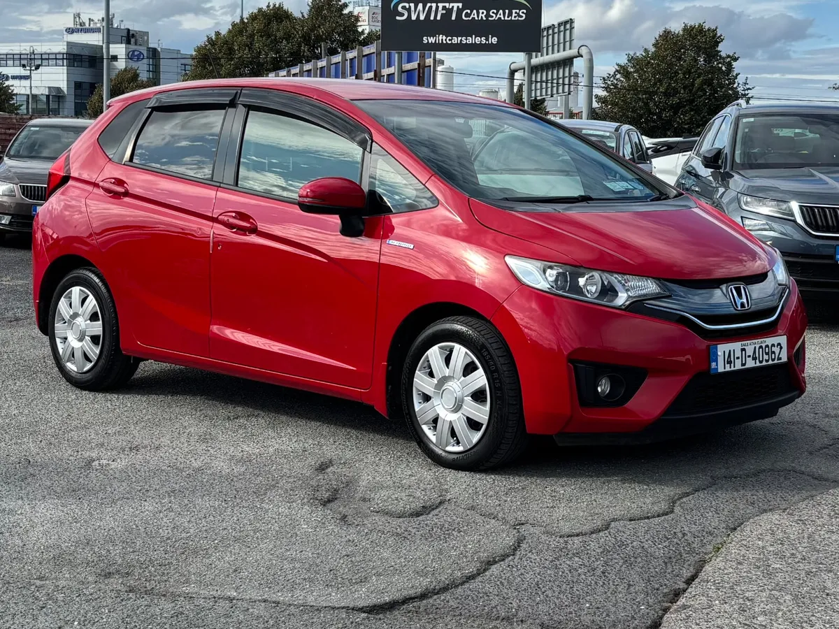 2014 Honda Fit 1.5 Hybrid Auto Nct 09/26 - Image 2