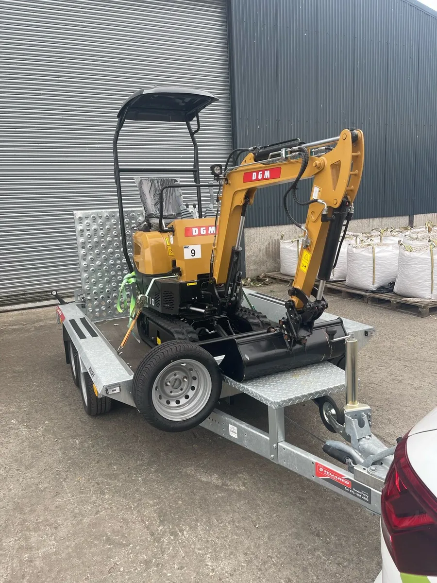 1 ton digger and plant trailer - Image 1