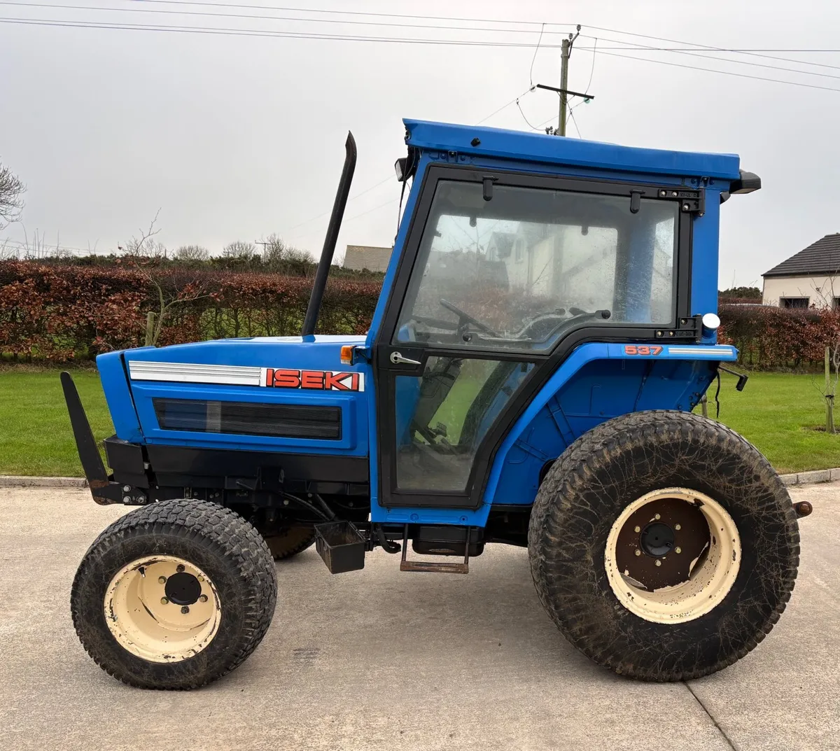 Iseki compact tractor - Image 1
