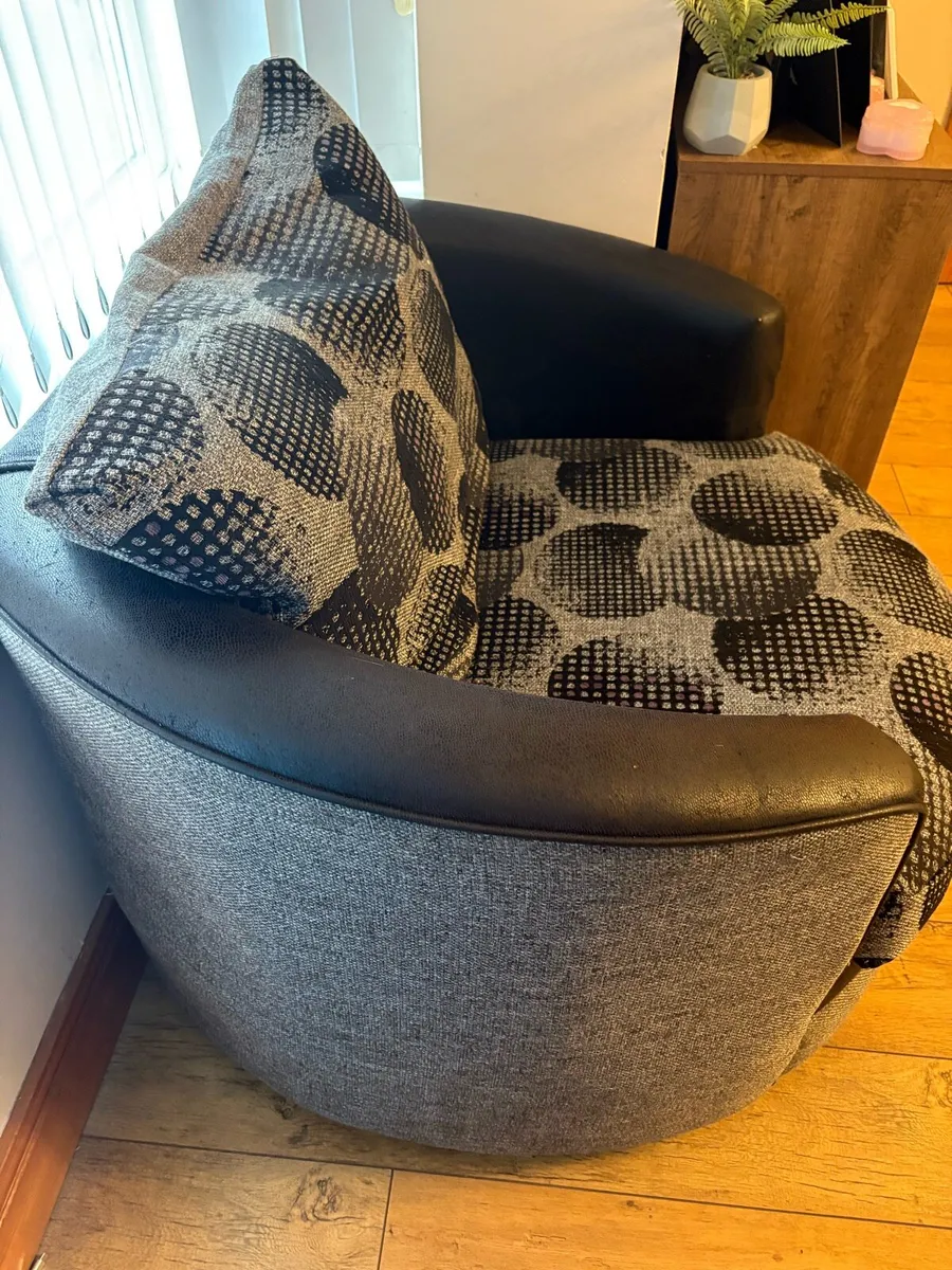 Sofa - Image 2