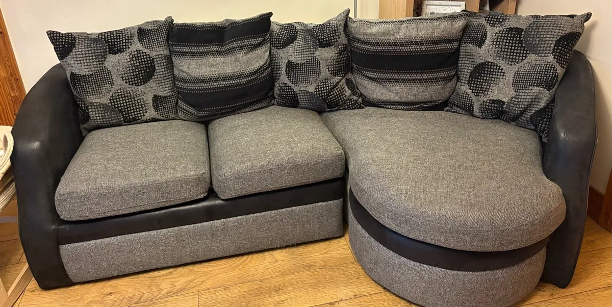 Sofa - Image 3