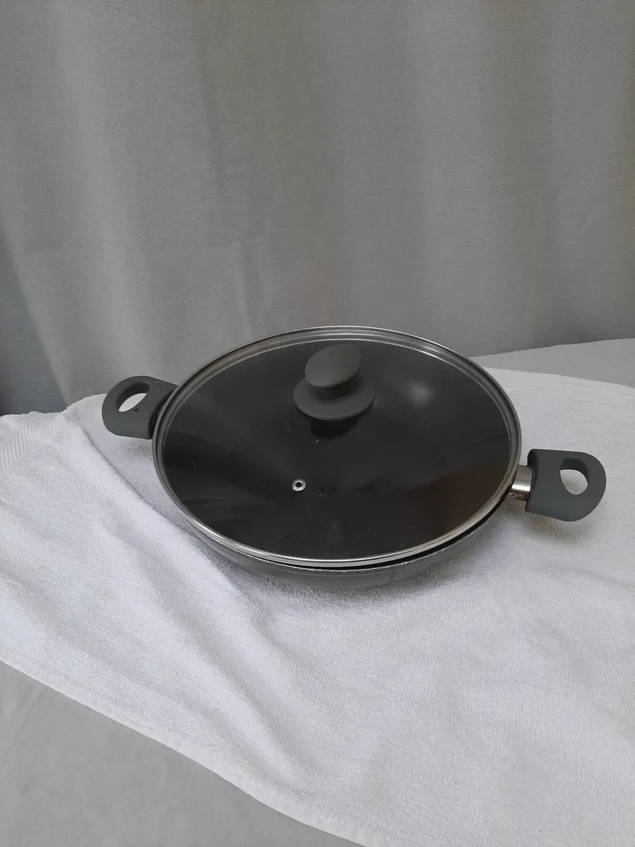 Cooking Pot For Sale. - Image 2