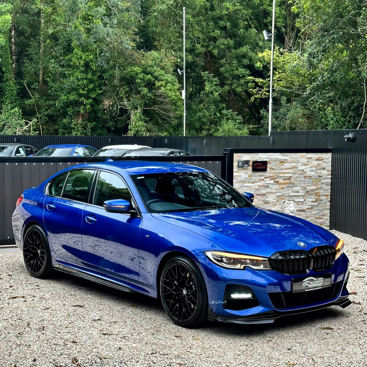 2021 (212)  BMW 330e M-SPORT  290BHP - Image 1