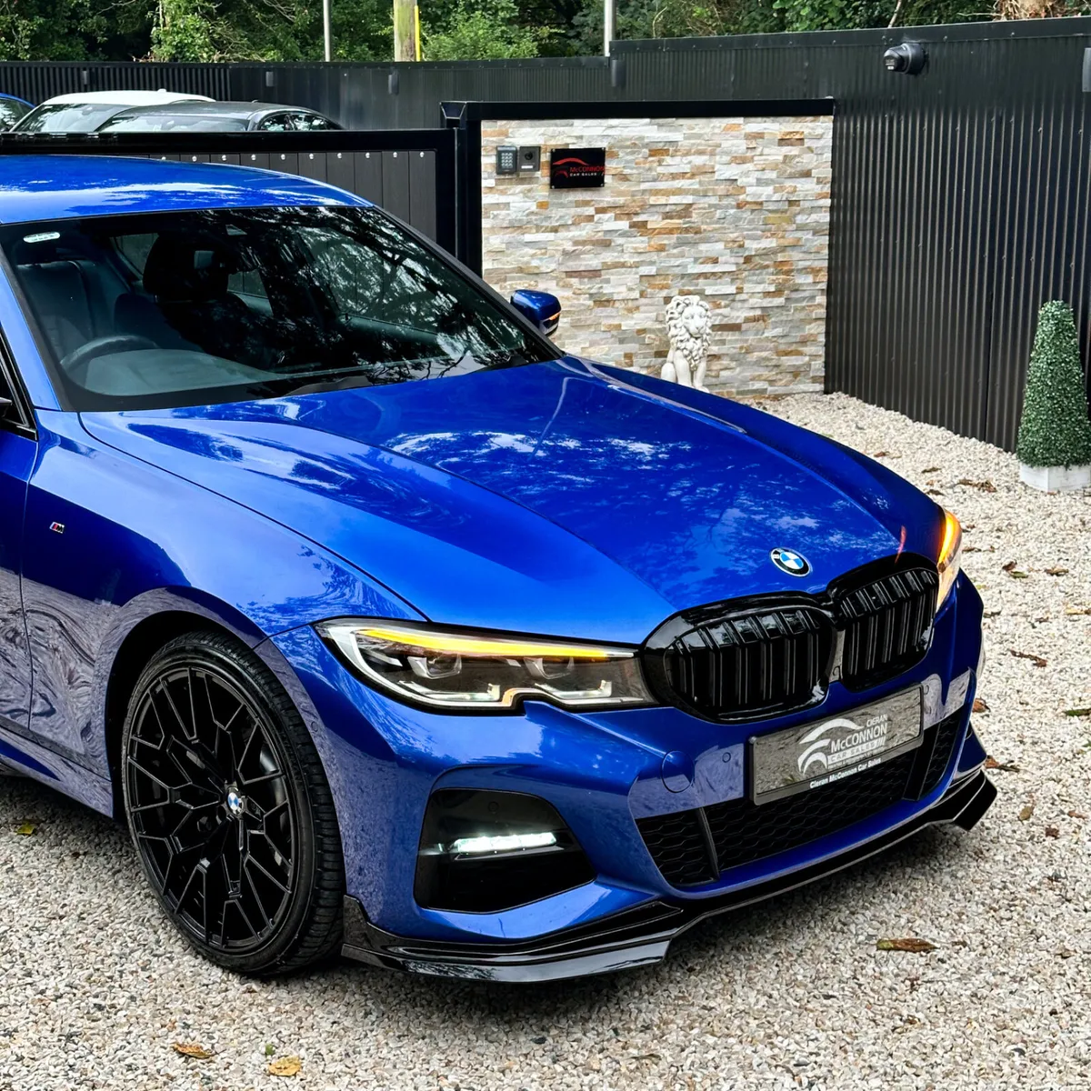 2021 (212)  BMW 330e M-SPORT  290BHP - Image 2
