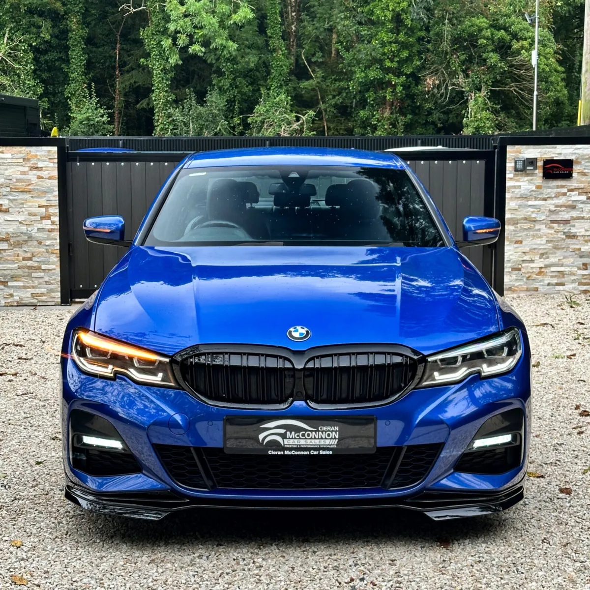 2021 (212)  BMW 330e M-SPORT  290BHP - Image 4
