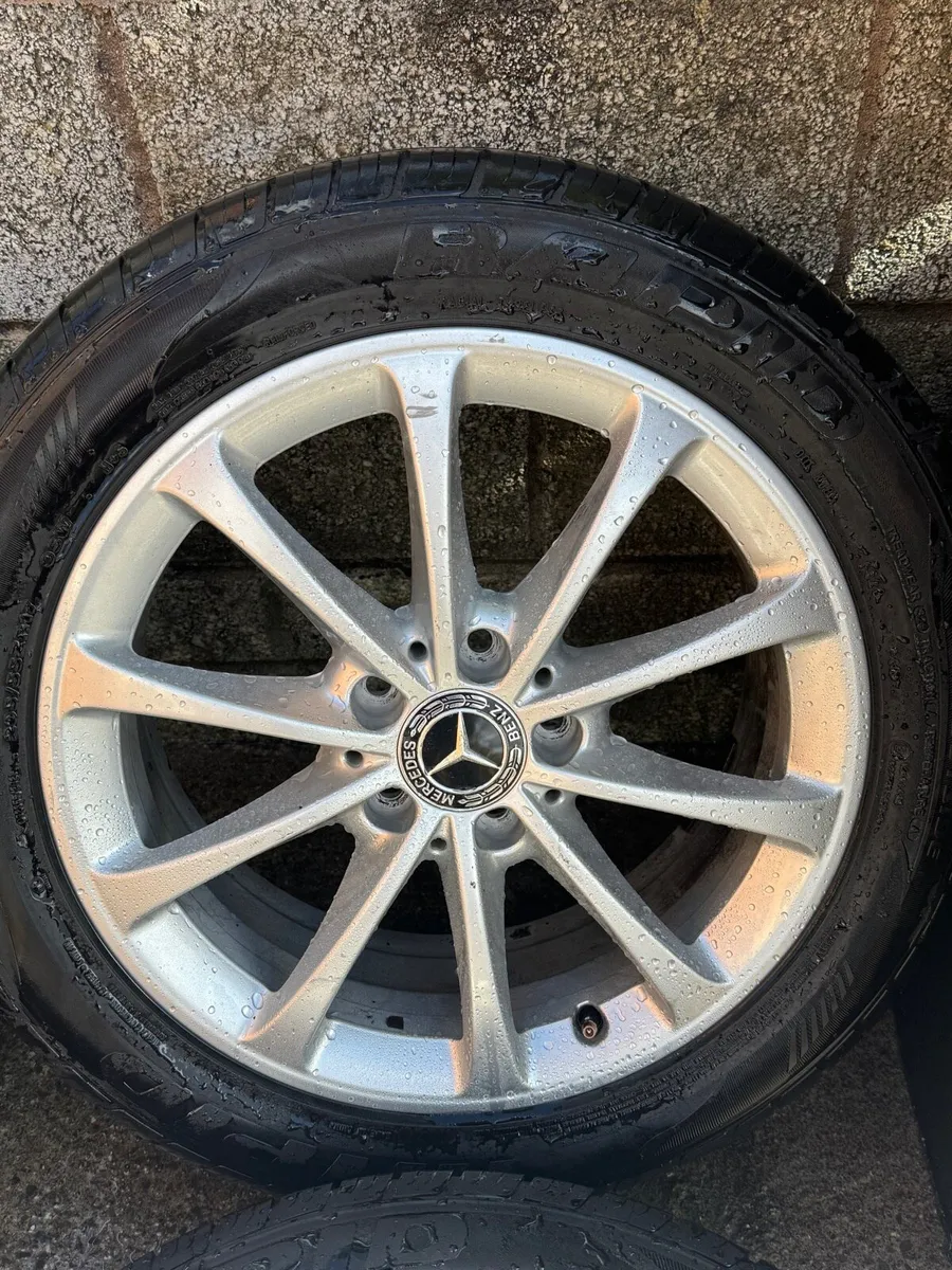 Mercedes 17 inch wheels - Image 4