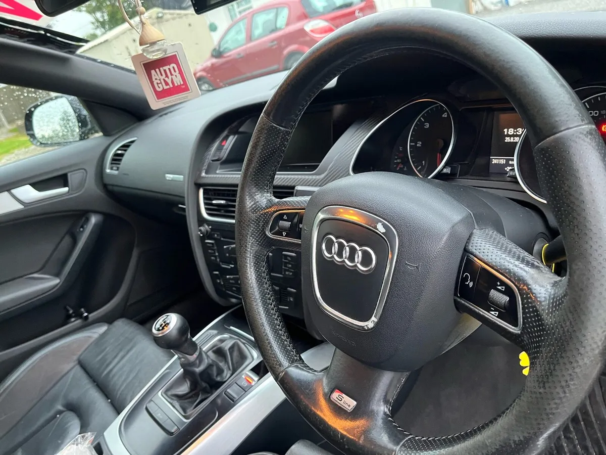 Audi A5 S-Line 2011 - Image 4