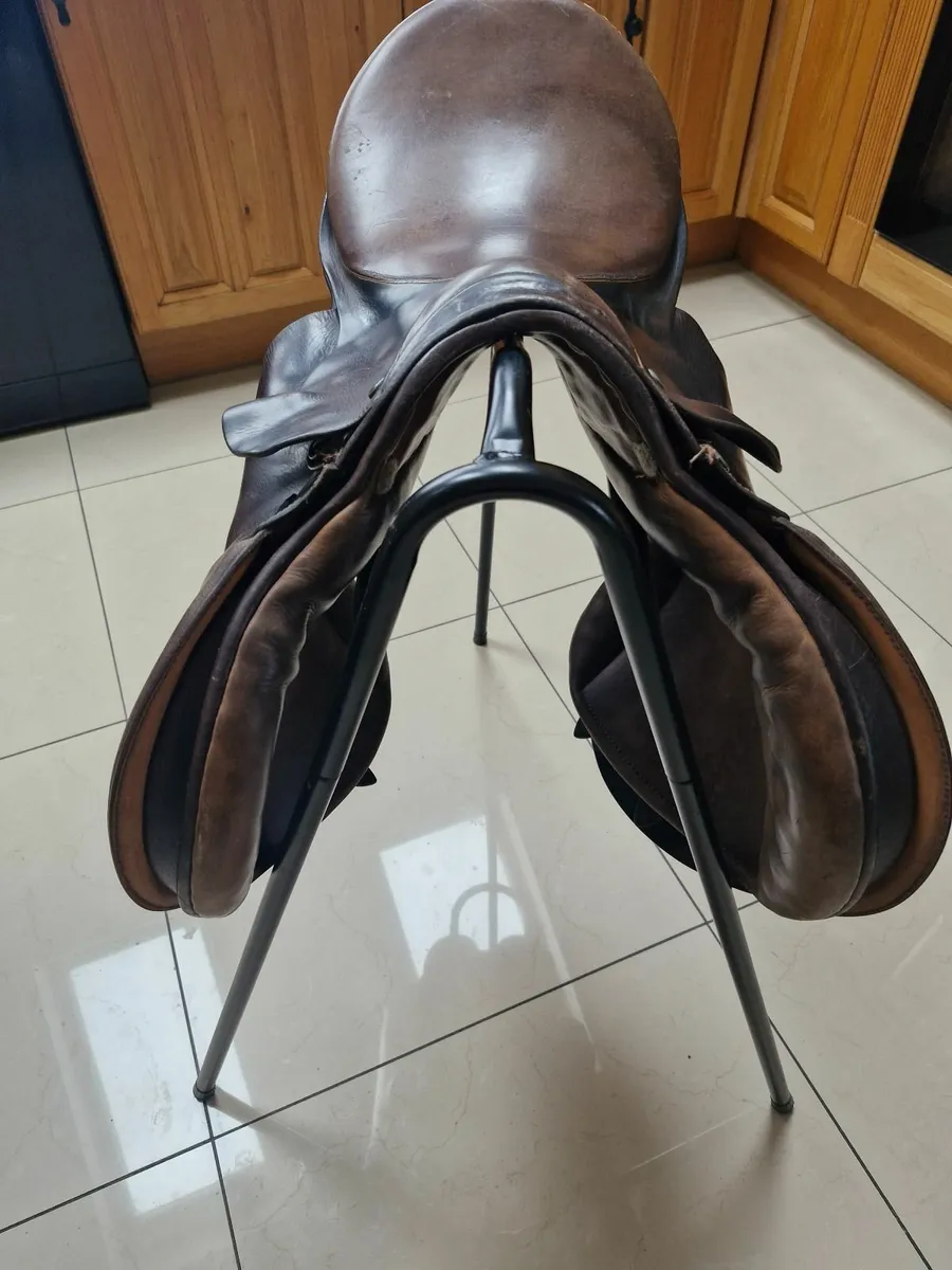 Horse saddles - Image 4