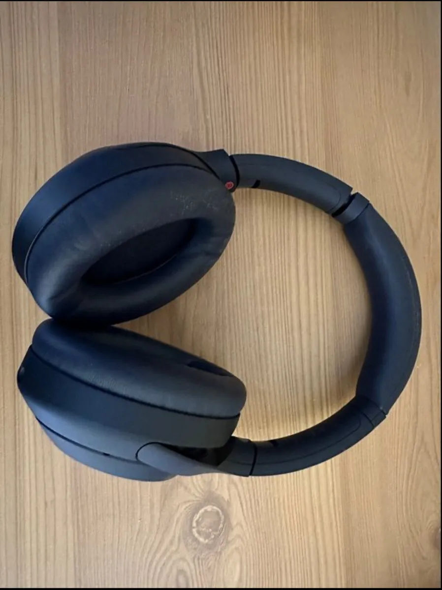 Sony 1000XM4 Noise Cancelling Headphones - Image 1