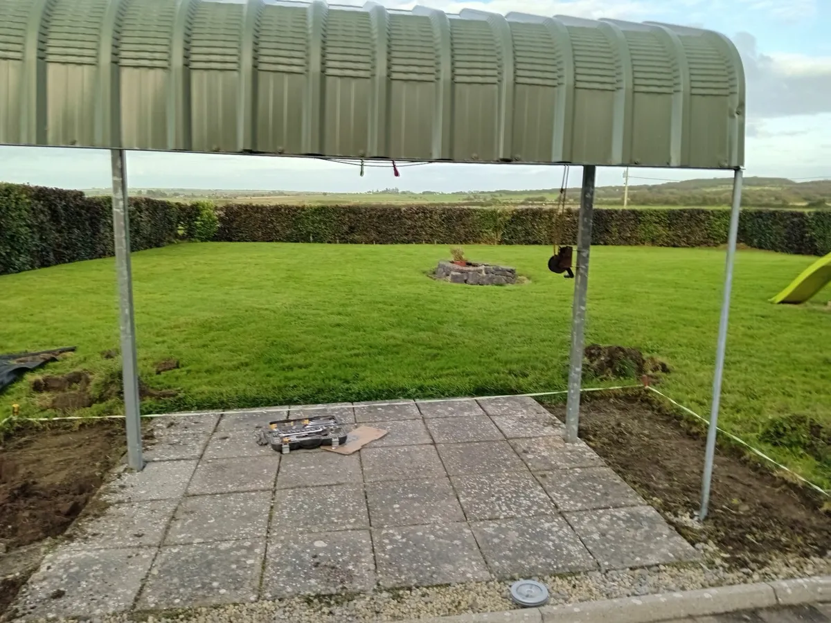 Clothes line with a cover