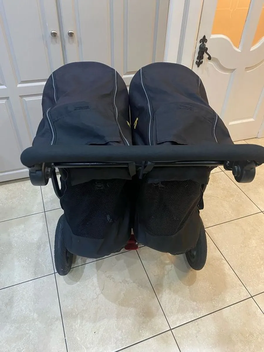 Out and About double buggy - Image 4