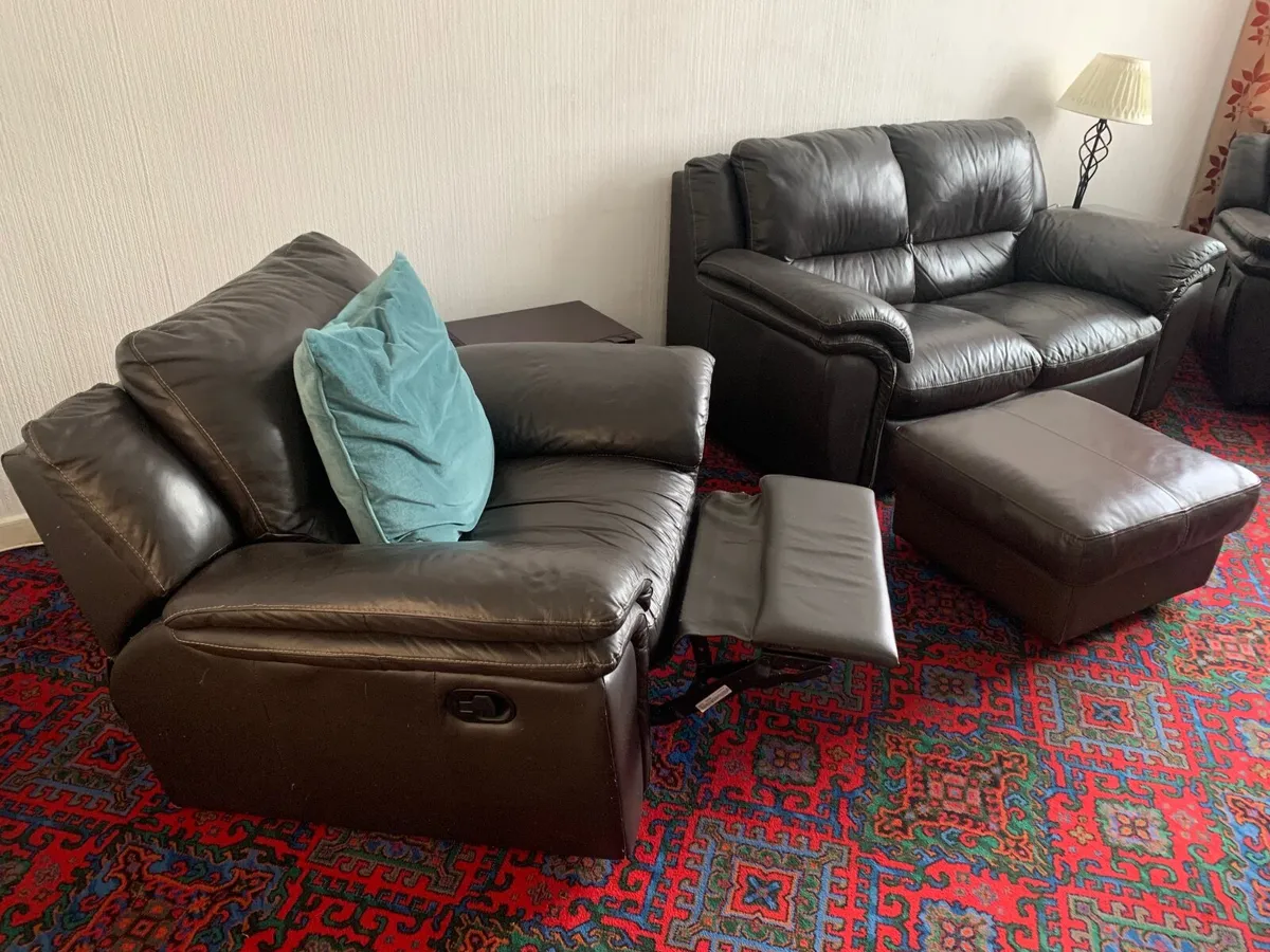 leather 311 suite - Image 3