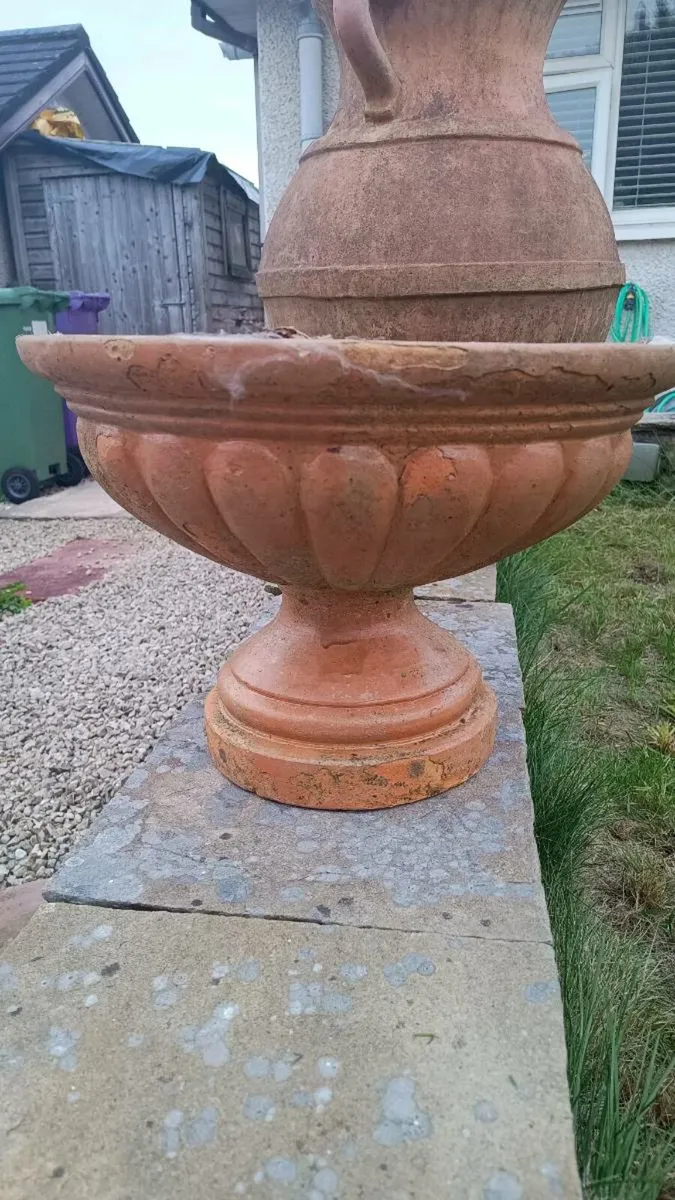 Terracotta pots. - Image 4
