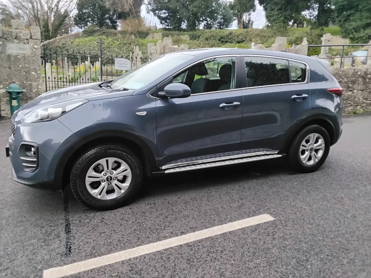Car - Image 1