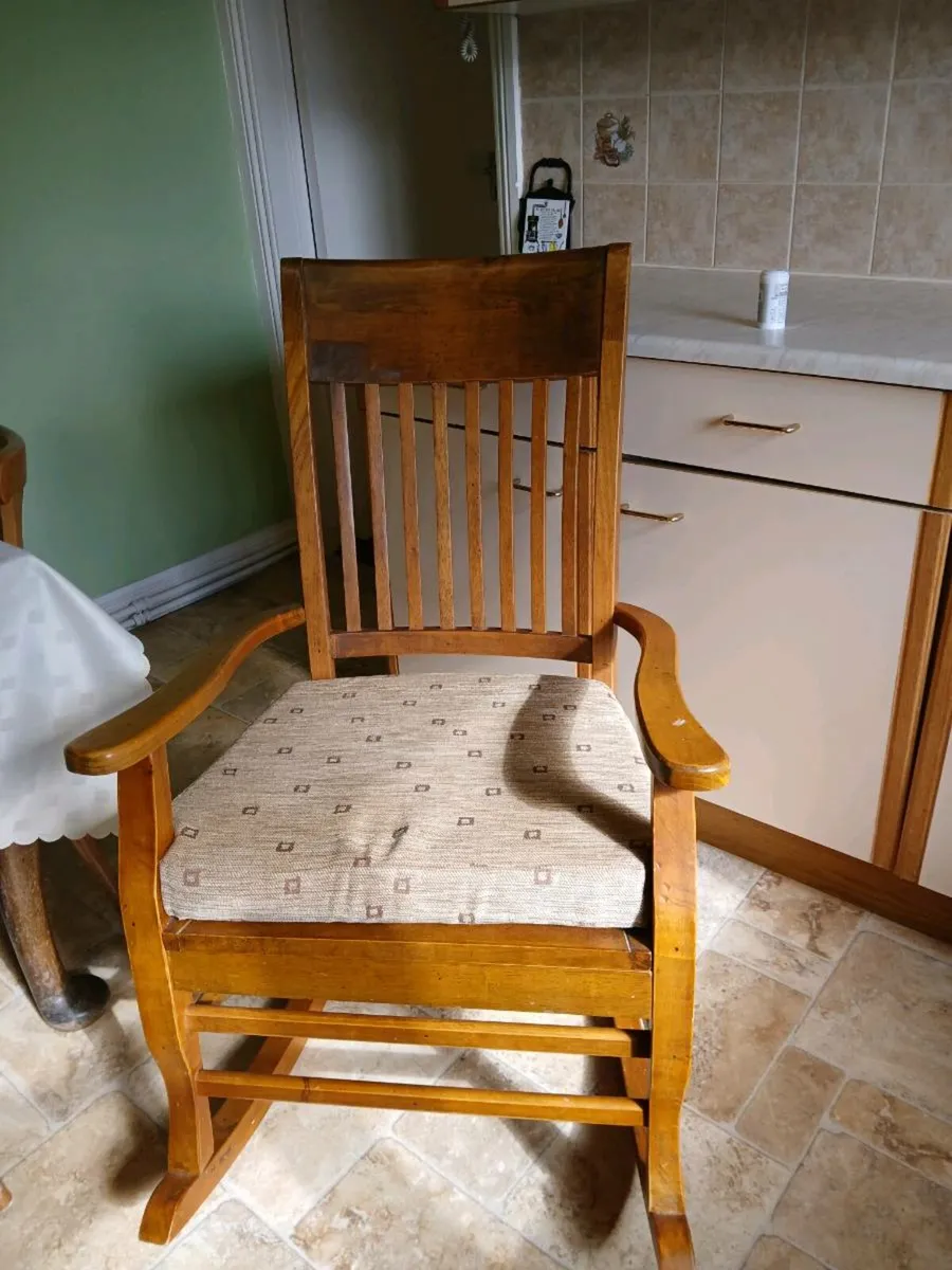 Rocking Chair - Image 4