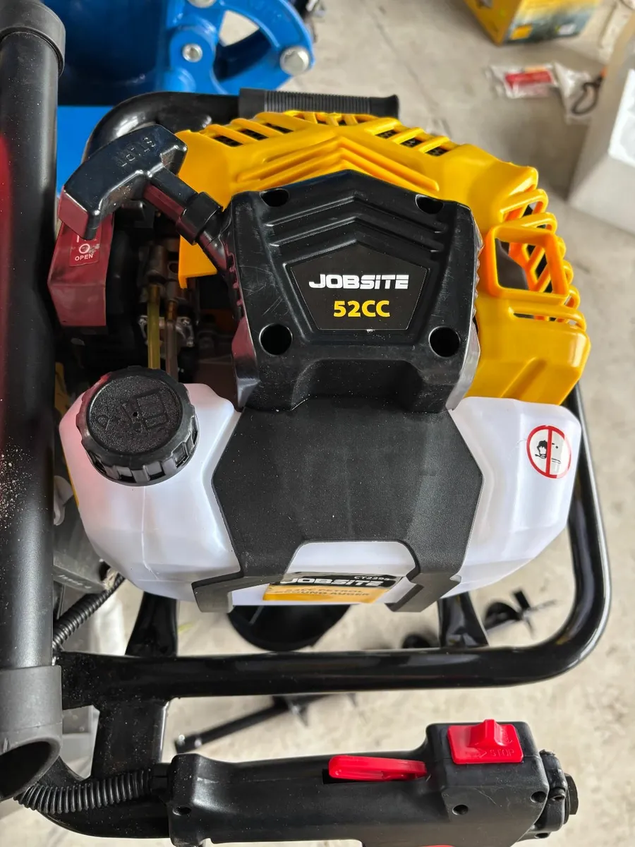 New Jobsite Petrol Auger - Image 4