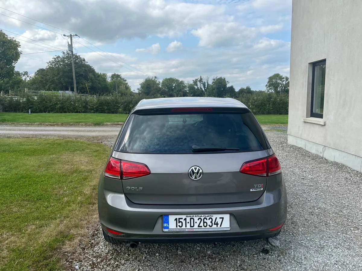 Volkswagen Golf 2015 1.6 TDI Bluemotion AUTOMATIC - Image 4