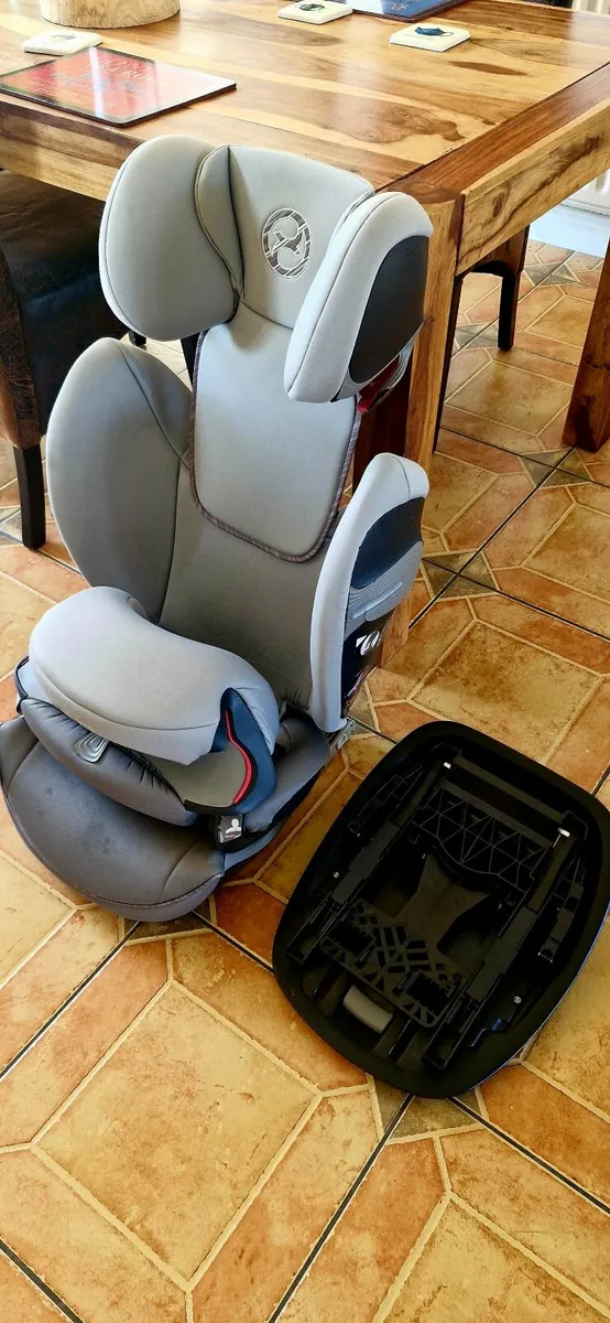 CYBEX GOLD PALLAS For Sale Children's Car Seat - Image 1