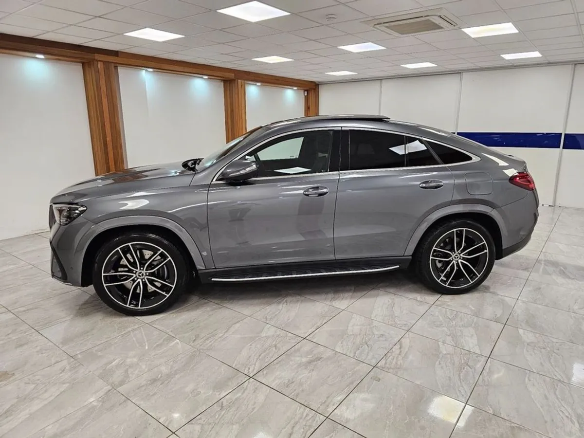 Mercedes-Benz GLE-Class Coupe Model - Image 4