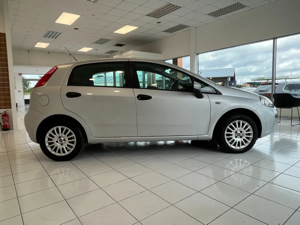 Fiat Punto 2015 1.2 POP - Image 4