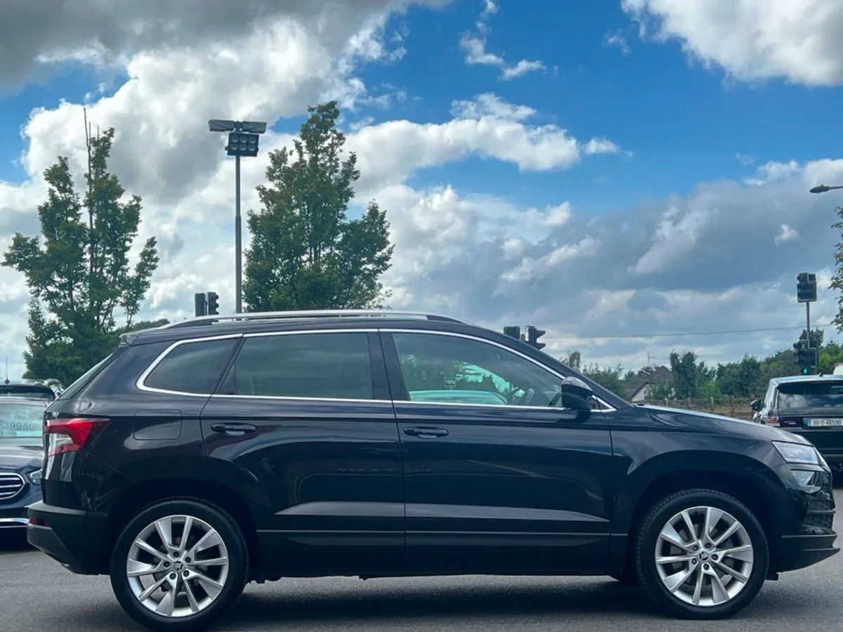 Skoda Karoq Style 1.6 TDI Auto  pan Roof - Image 4