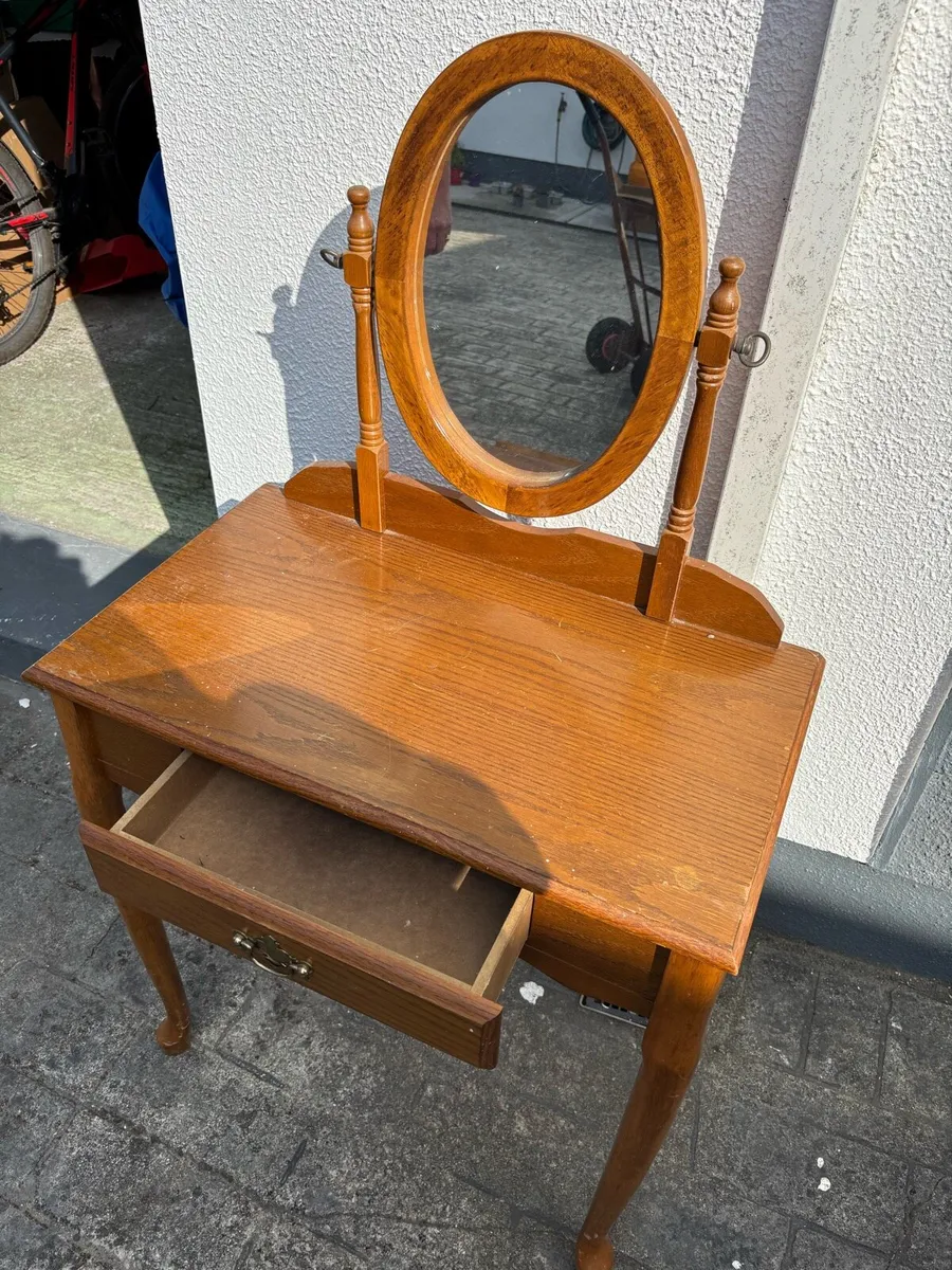 Wooden dressing table with mirror - Image 1