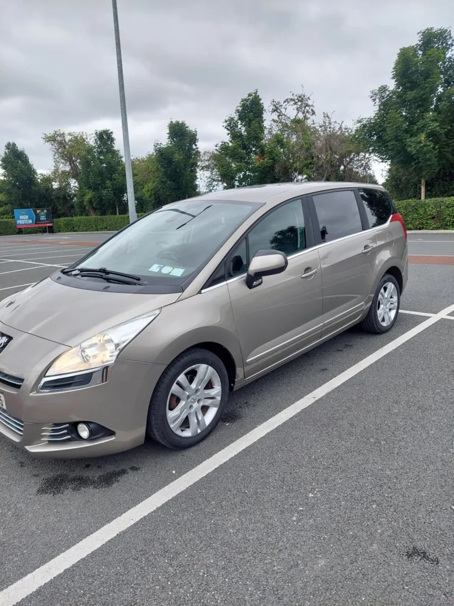 Peugeot 5008 7 seater 1.6 diesel automatic - Image 1