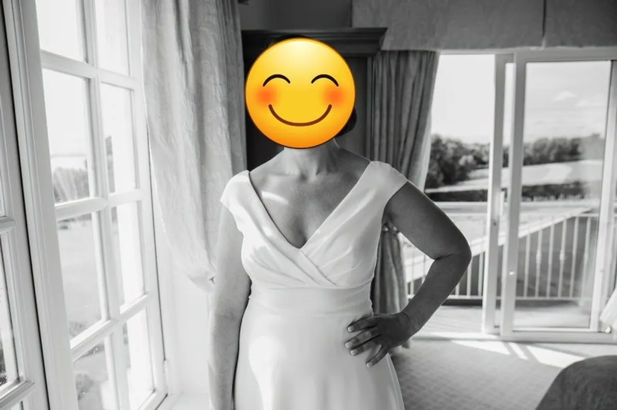 Wedding dress - Image 2