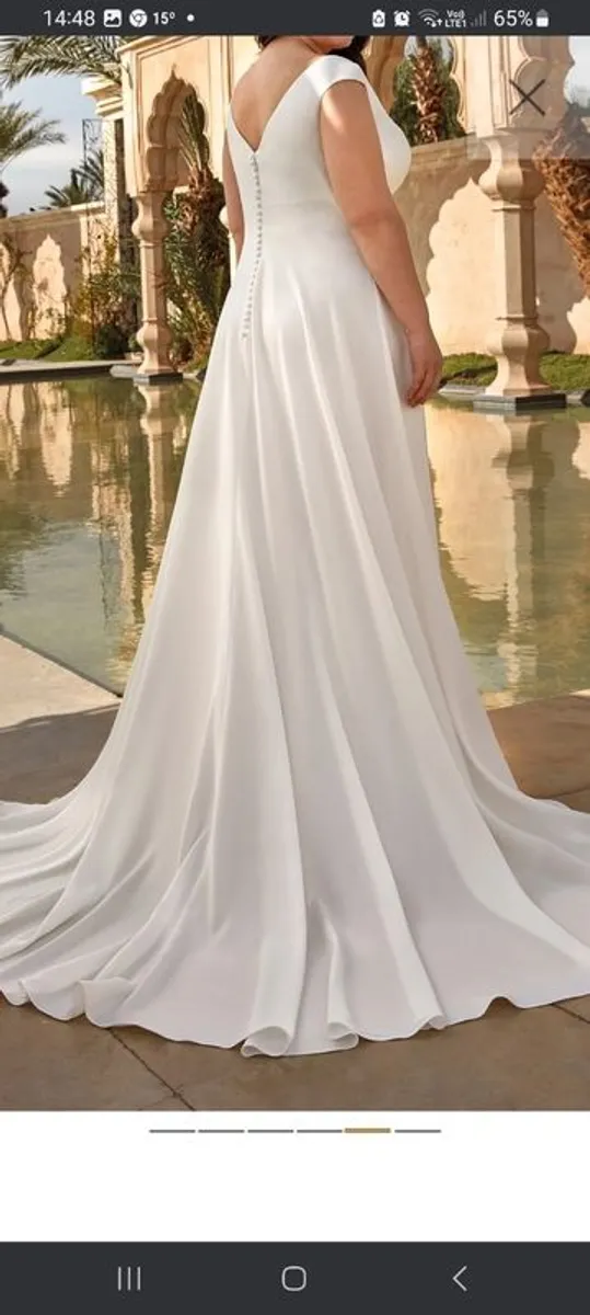 Wedding dress - Image 4