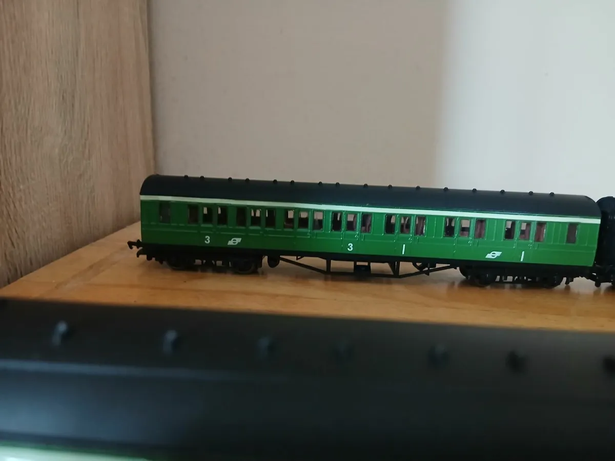 OO Gauge - Image 2