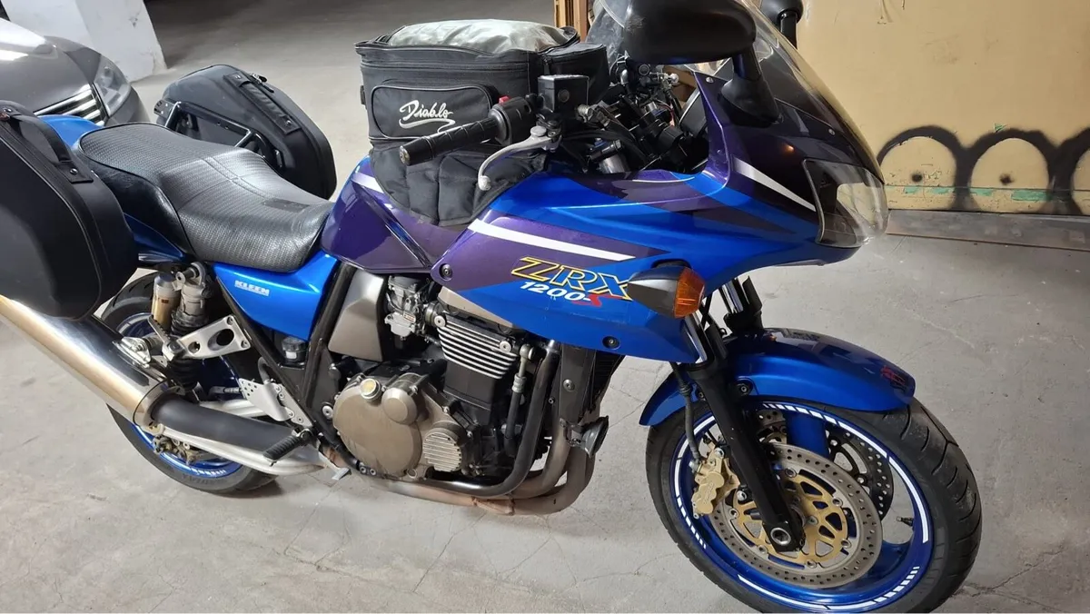 Kawasaki zrx1200 - Image 1