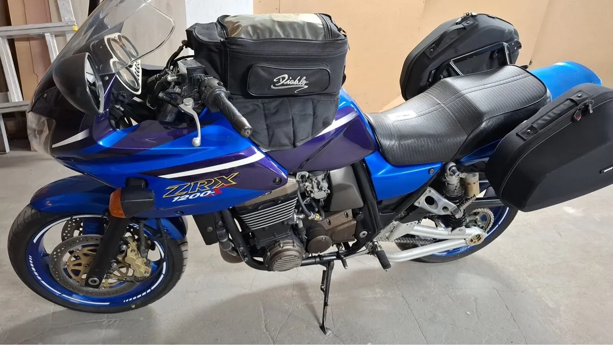 Kawasaki zrx1200 - Image 2