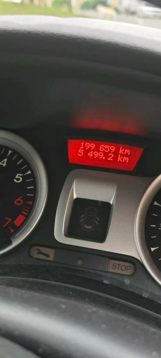 Renault Clio 2011 NCT&TAX - Image 4