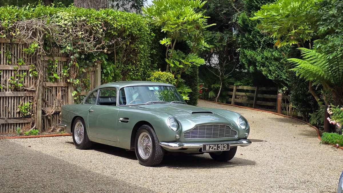 Aston Martin DB5 - Image 1