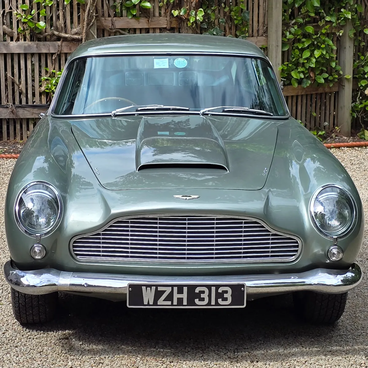 Aston Martin DB5 - Image 2