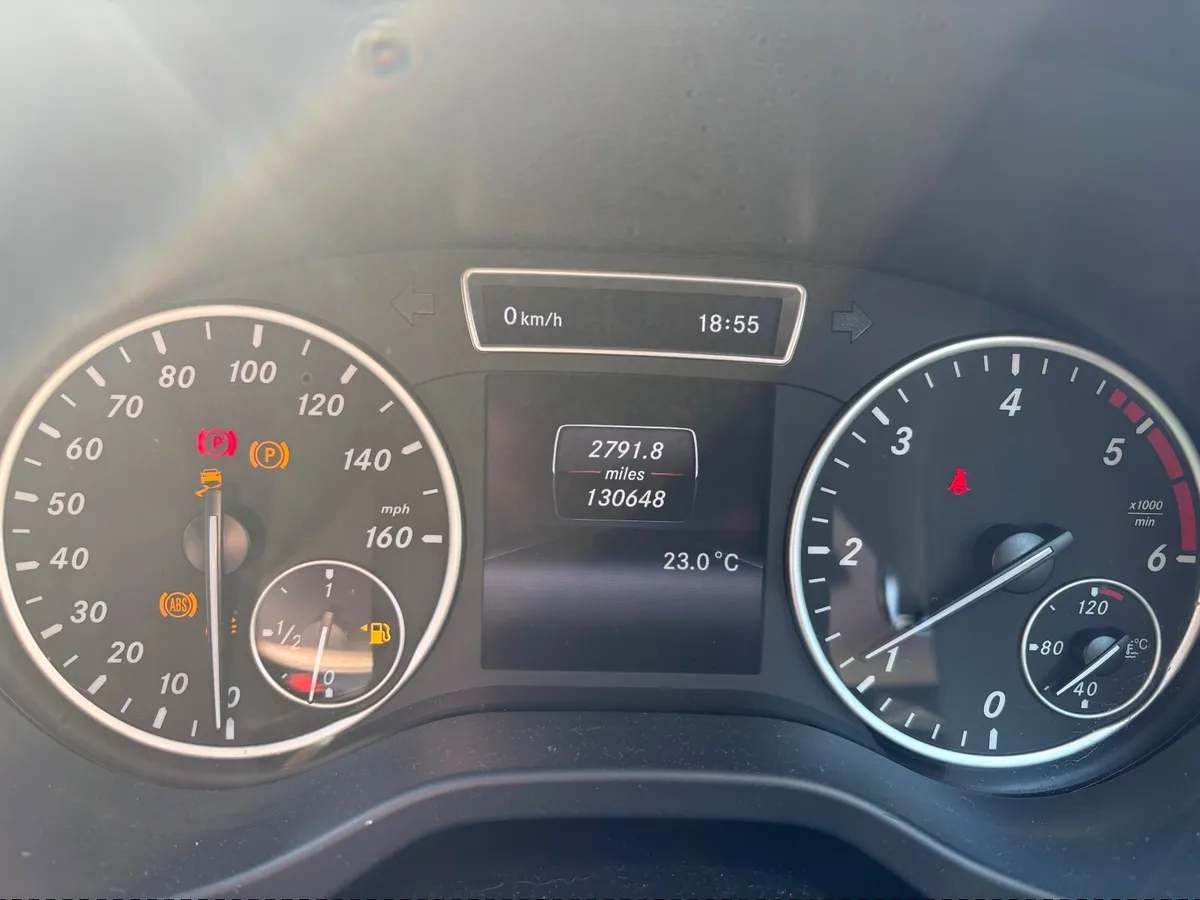 Mercedes-Benz A-Class 2014 - Image 2