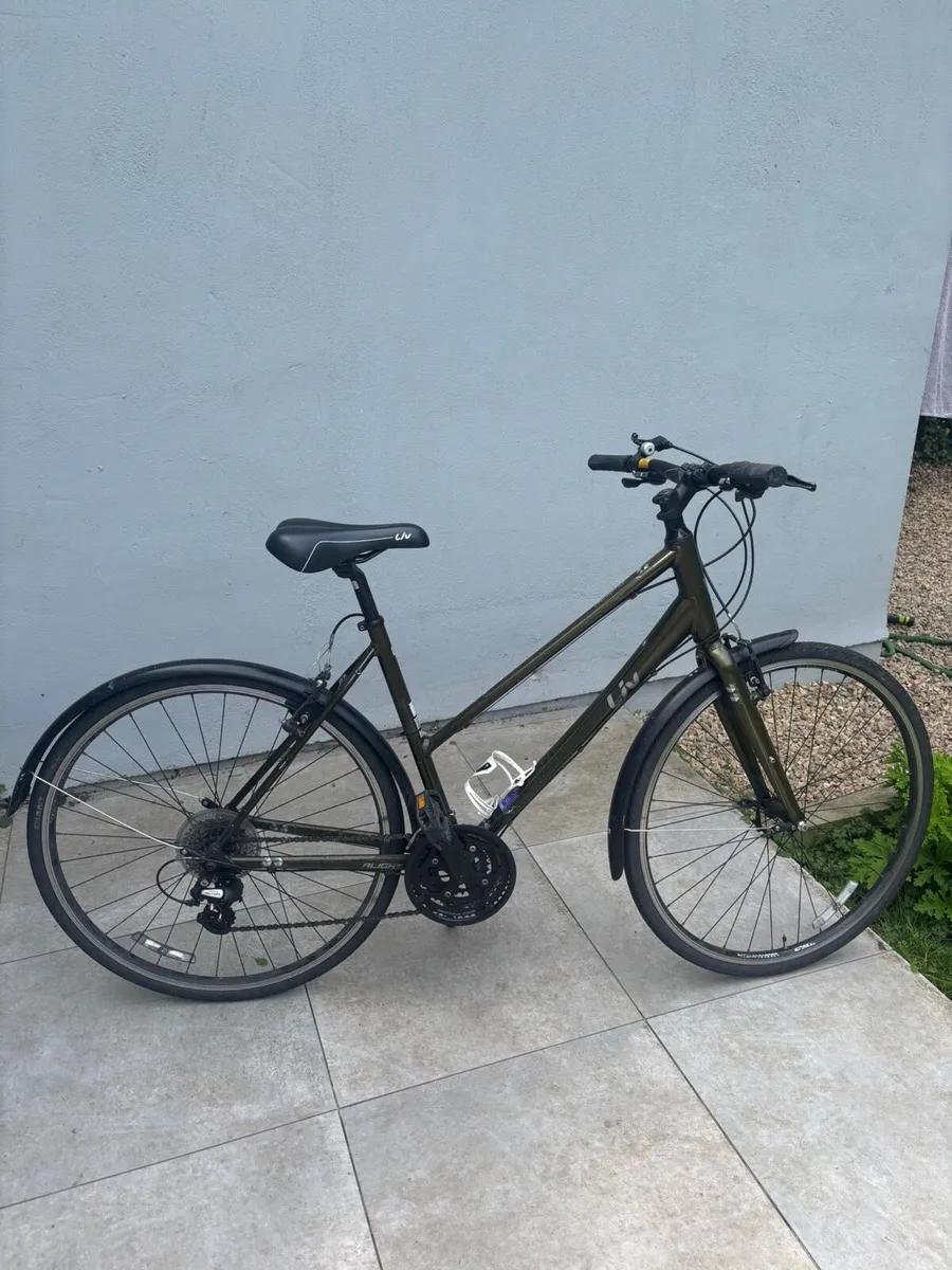 Medium Adult Hybrid Road Bike - Image 3